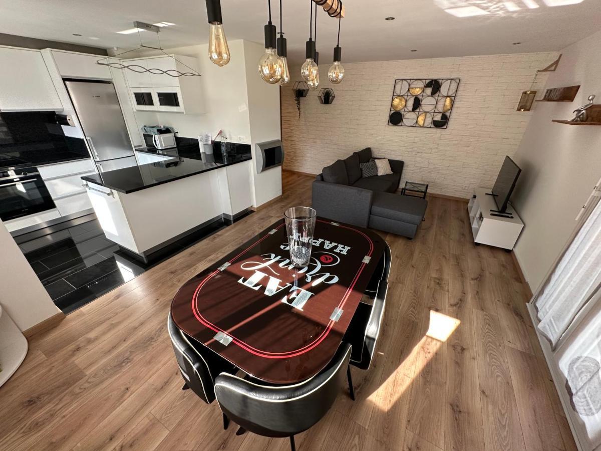 Neirivue Gruyere Alpes Appartement 3 Chambres Bbq Parking מראה חיצוני תמונה